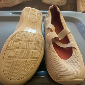 Asis ladies strapped cloth shoes